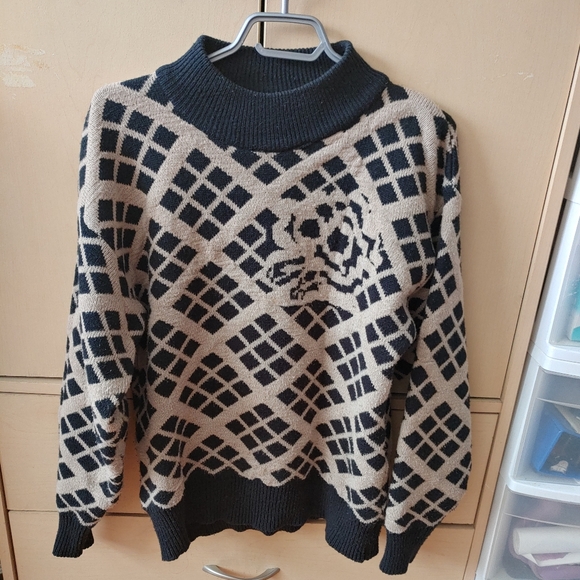 Susan Van Heusen Patterned Sweater - Picture 3 of 6